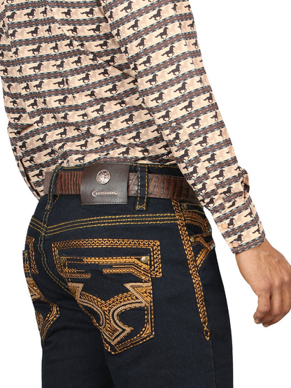 Pantalón vaquero Centenario azul lavado con detalles bordados en dorado para hombre 45313